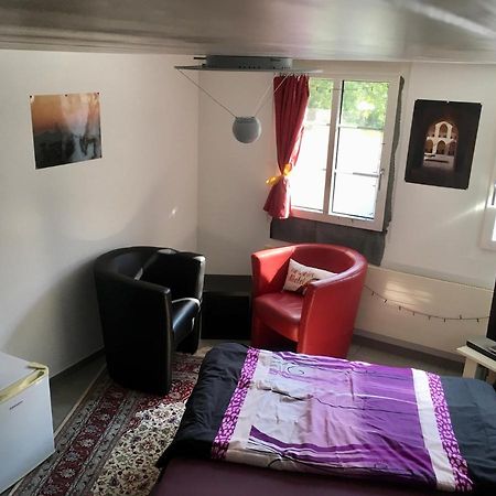 Bed and Breakfast The Delicate Question Which Швиц Экстерьер фото